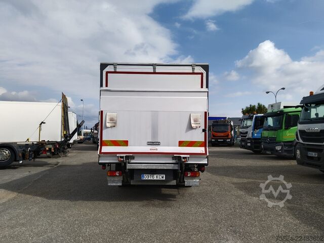 Plattewagen met zeil Volvo FL 240