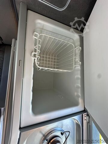 Autocaravana 2022 Volkswagen California Coast | Cambio automatico | Tetto a soffietto