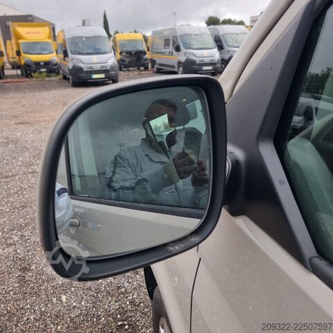 Autocamper 2022 Volkswagen California Coast | Cambio automatico | Tetto a soffietto