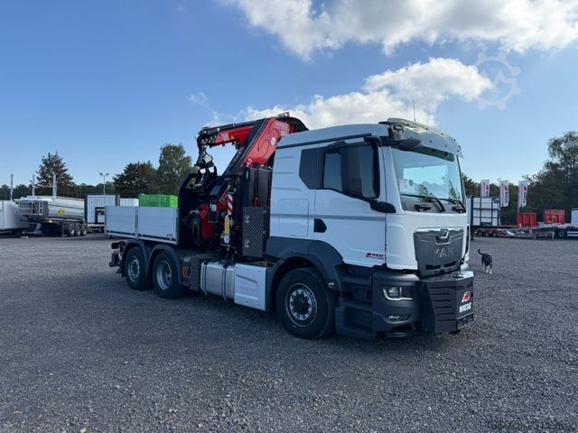 Vrachtauto met open laadbak MAN 26.470 6x4-4 Hydrodrive Fassi Kran F545 Jib