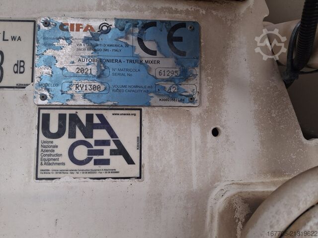 Betonmischer LKW Mercedes-Benz AROCS 4145