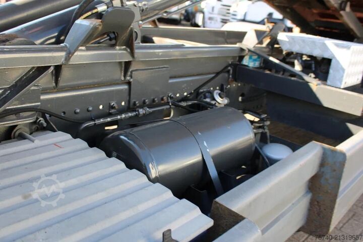 Hakenarmsystem Mercedes-Benz Atego reserved!!  1218 + HYVALIFT + CONTAINER +...