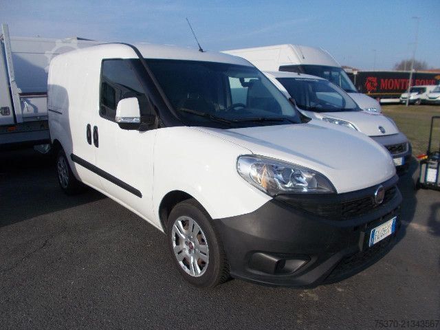 Furgoneta Fiat DOBLO