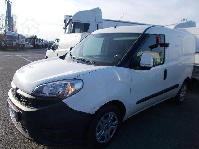 Furgoneta Fiat DOBLO