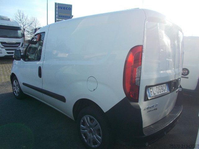Furgoneta Fiat DOBLO