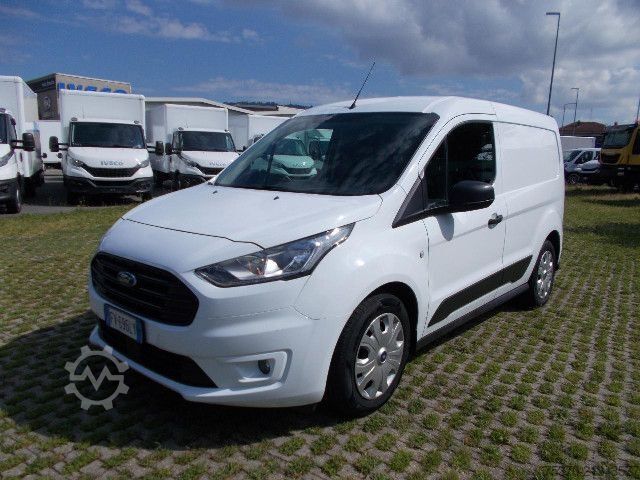 Dobozos furgon Ford TRANSIT