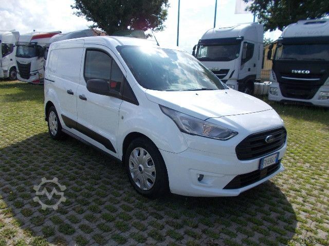 Dobozos furgon Ford TRANSIT