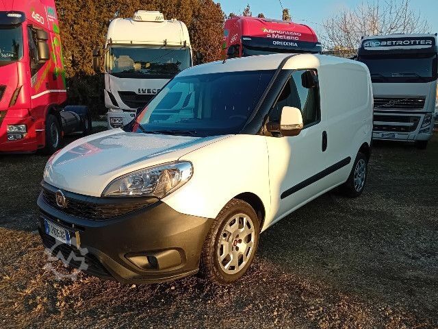 Furgoneta Fiat DOBLO