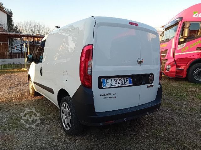 Furgoneta Fiat DOBLO