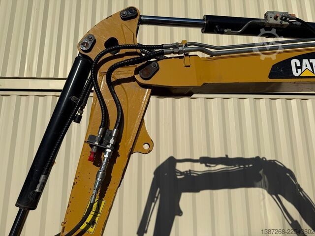 Μίνι εκσκαφέας CATERPILLAR 305.5E2 /  Deutsche Maschine / 2 x Löffel