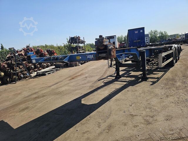 Transport von Containern HRD NT CON.40 foot extendible chassis  2 x 20 foot ...