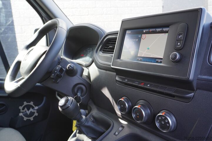 Furgon blaszak Renault Master 2.3 dCi 135PK L2H2 EURO 6 - Airco - Navi...