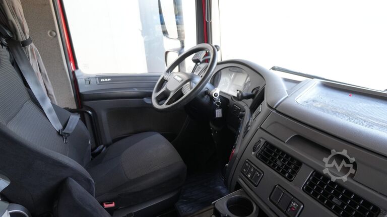 Standardni SZM DAF XF 440 ssc tractor unit