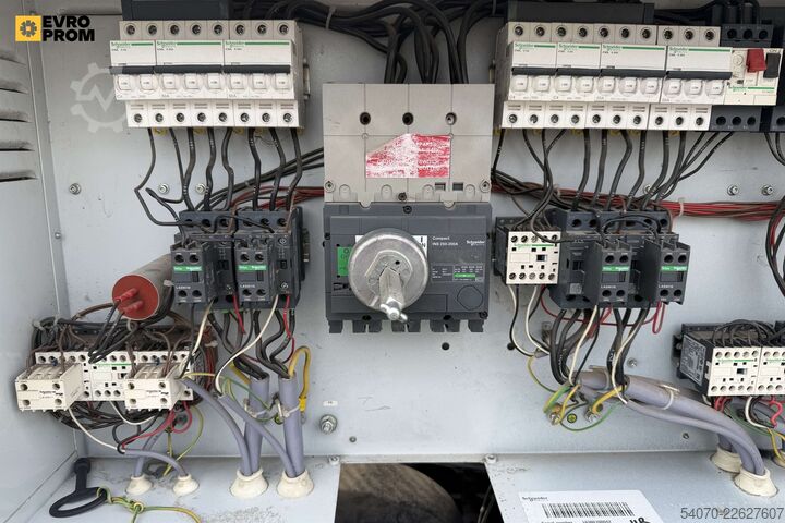 Chiller Used Industrial Chiller CARRIER - 156 kW | With warranty