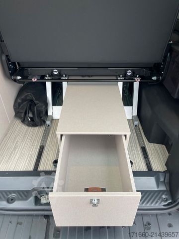 Obytný vůz BÜRSTNER Playa Limited C 500