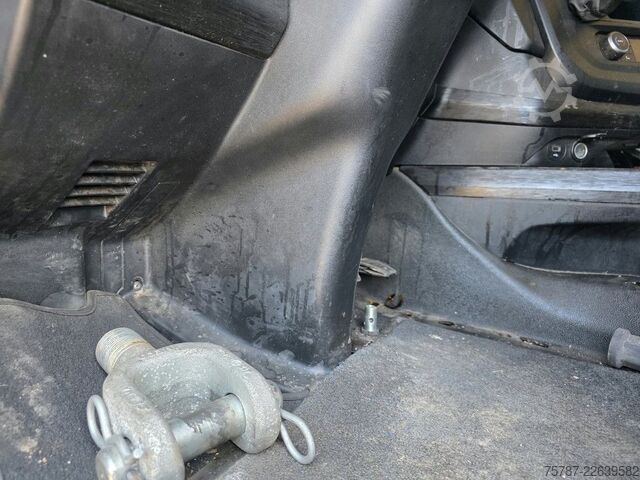 Standard nyergesvontató IVECO 490 S-Way mit kleinem Unfallschaden, Retarder