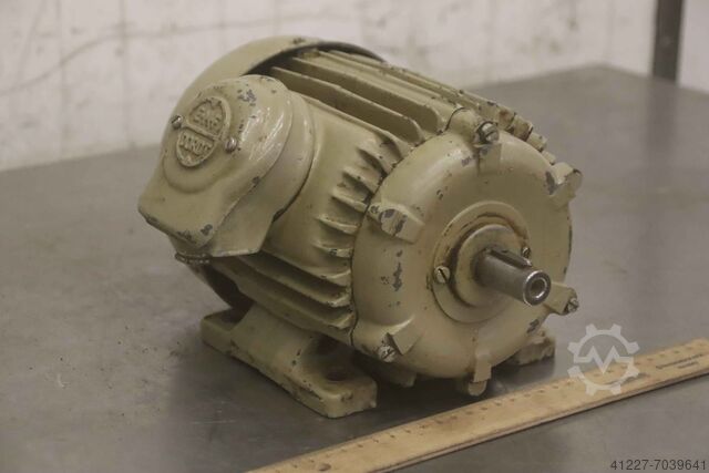 Electric motor 0.55 kW 1395 rpm EMF DORDT 226U 7,5/4