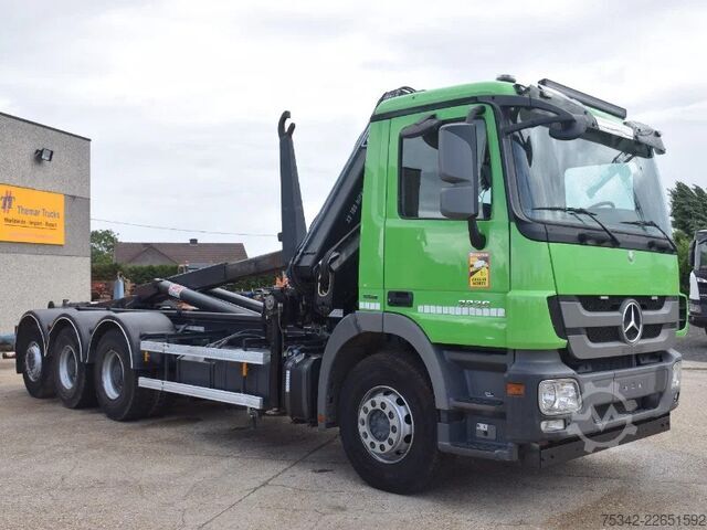 Hakenarmsystem Mercedes-Benz Actros 3236 Hooklift + Hiabcrane