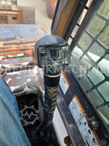 Μίνι εκσκαφέας BOBCAT S130