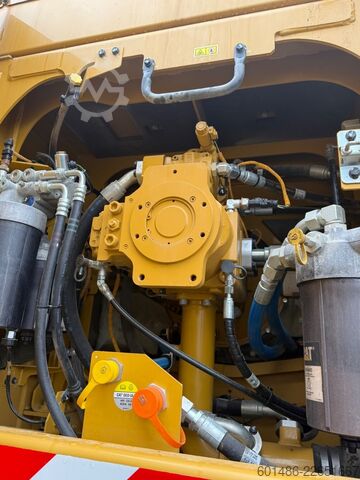 Εκσκαφέας ερπυστριοφόρος CATERPILLAR 352 mit CE und EPA
