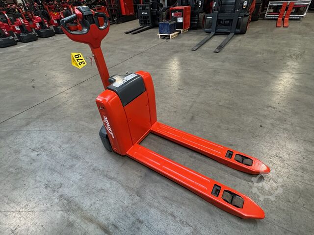Manual pallet jack Linde MT 15 [ID: 379]
