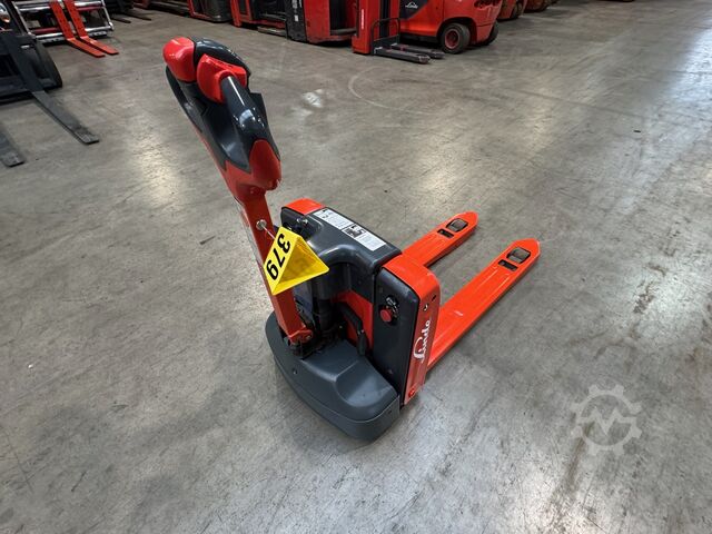 Manual pallet jack Linde MT 15 [ID: 379]