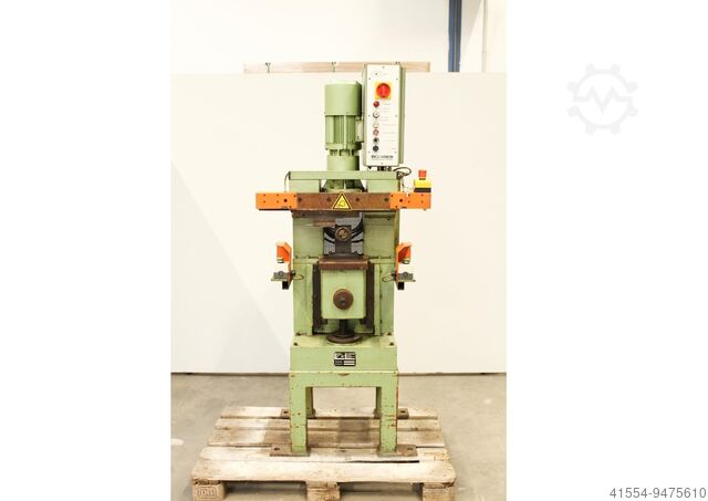 Gofradora de rodillos Borries MB76EL