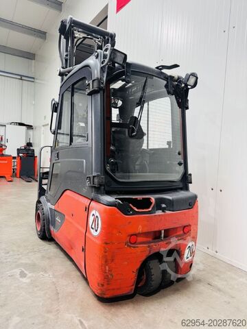 Elektrisk 3 -hjulet gaffeltruck Linde E 20 L-02 EVO Triplex Kabine
