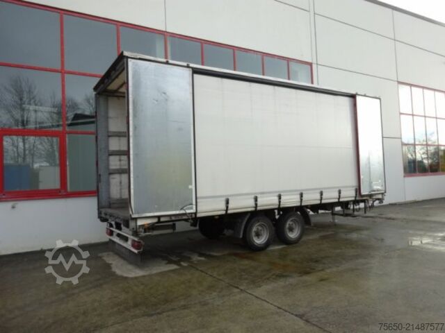 Öppen släpvagn med presenning Möslein TP 11 Schwebheim  Tandem- Schiebeplanenanhänger zum Durchladen