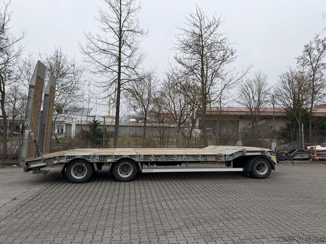 Lågbyggd trailer Humbaur HTD 30  3 Achs Tiefladeranhänger, Wenig Benutzt
