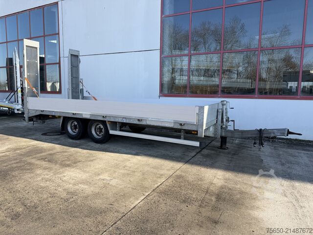 Lavtloader trailer Möslein THT 13 Schwebheim  13 t Tandemtieflader