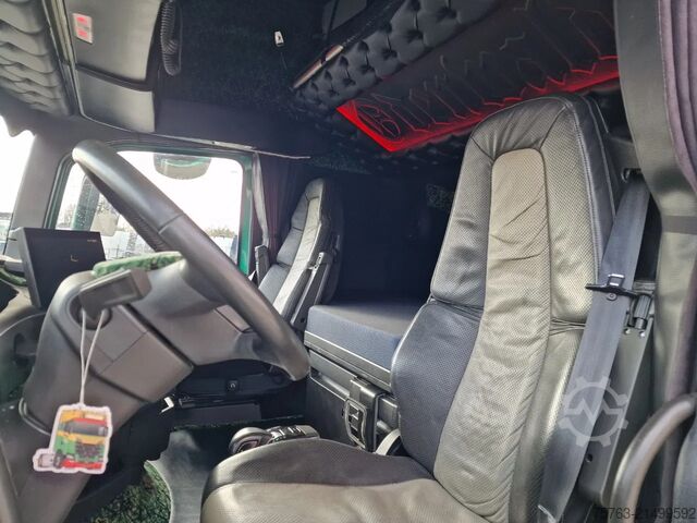 Standard-SZM Volvo FH 500 XL - full air - retarder - costum interi...