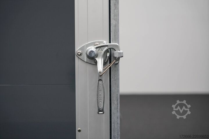  Debon CHEVAL LIBERTE DEBON CARGO 1300 IRON GREY + SEITENTÜR