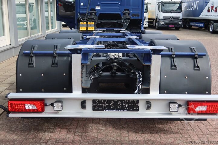 Chassis cab Scania R410 8x2 Chassis cabine Slaapcabine
