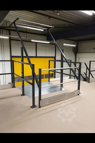 Lagerbühne | Stahlbühne | Mezzanine 300 m², Traglast: 250 kg/m² | 5,0 x 6,0 m | Lichte Höhe: 3,0m
