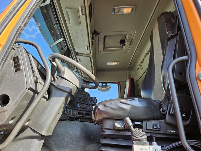 Tipper truck Volvo FMX 460 8x4 Bordmatik