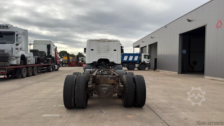 Fahrgestell mit Fahrerhaus Scania 124 - 400 (MANUAL PUMP / POMPE MANUELLE / BOITE...