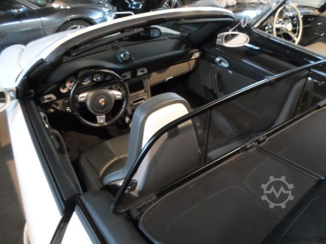 Furgon PORSCHE 911 Turbo Cabrio