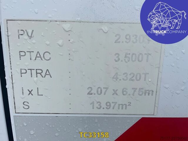 Plataforma elevadora Renault Master 130 CV