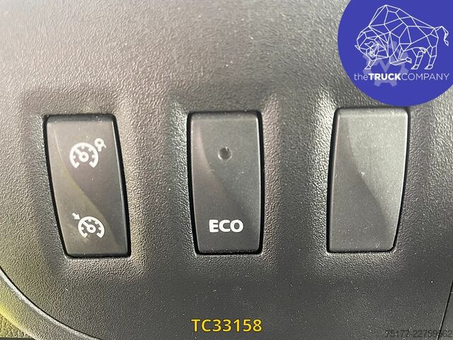 Plataforma elevadora Renault Master 130 CV