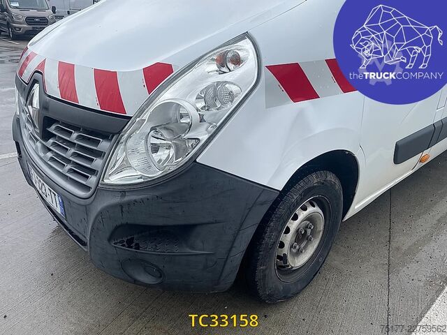 Plataforma elevadora Renault Master 130 CV