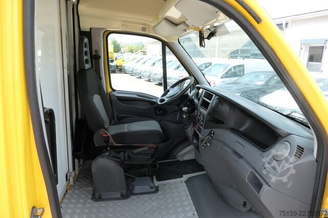 Furgoneta caja iveco Daily 35 S11 C30C AUTOMATIK KAMERA Regale LUFT DURCHGANG EURO-5 CoC