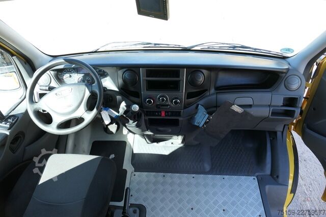 Furgoneta caja iveco Daily 35 S11 C30C AUTOMATIK KAMERA Regale LUFT DURCHGANG EURO-5 CoC