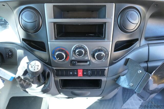 Furgoneta caja iveco Daily 35 S11 C30C AUTOMATIK KAMERA Regale LUFT DURCHGANG EURO-5 CoC