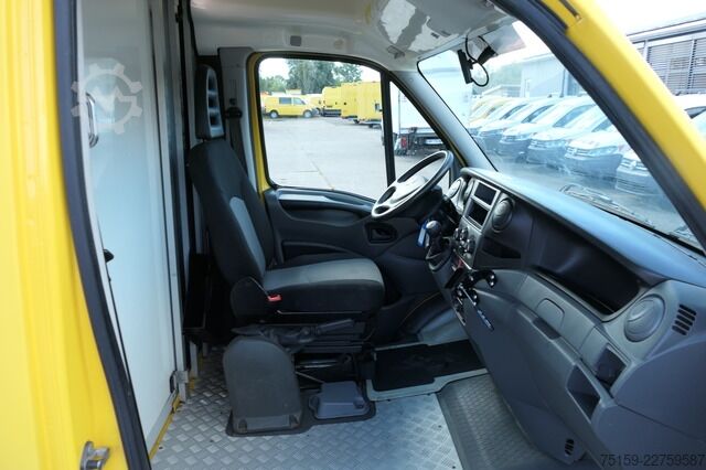 Furgoneta caja iveco Daily 35 S11 C30C KURZ AUTOMATIK KAMERA Regale LUFT DURCHGANG EURO-5 CoC