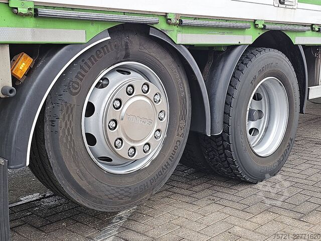 Gesloten bak SCANIA P360 6x2*4