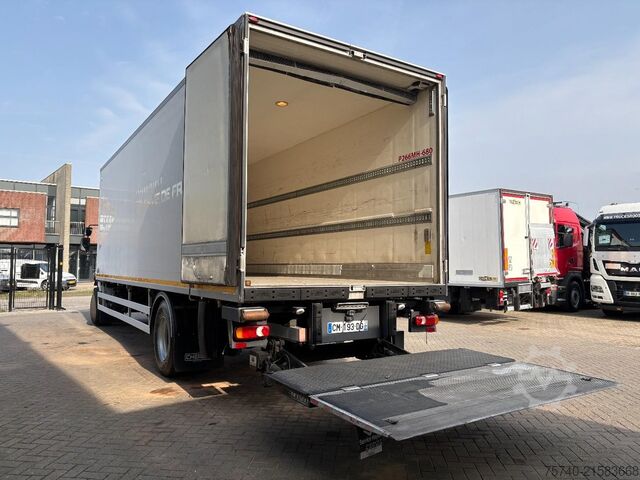 Refrigerated/freezer transport Volvo FL 240 + THERMO KING + CHEREAU + EURO 5 + LIFT ...