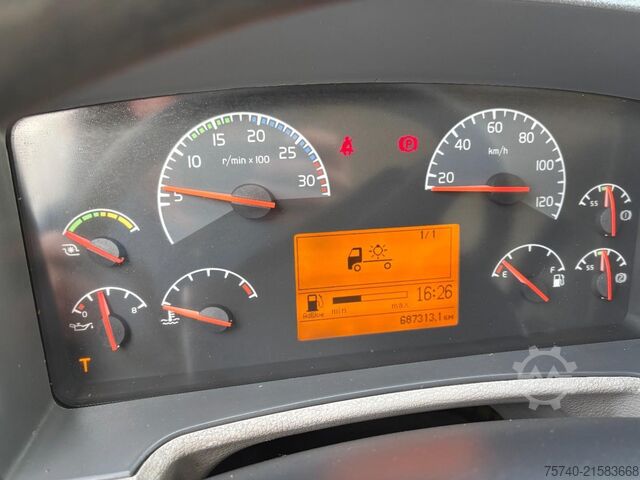 Refrigerated/freezer transport Volvo FL 240 + THERMO KING + CHEREAU + EURO 5 + LIFT ...