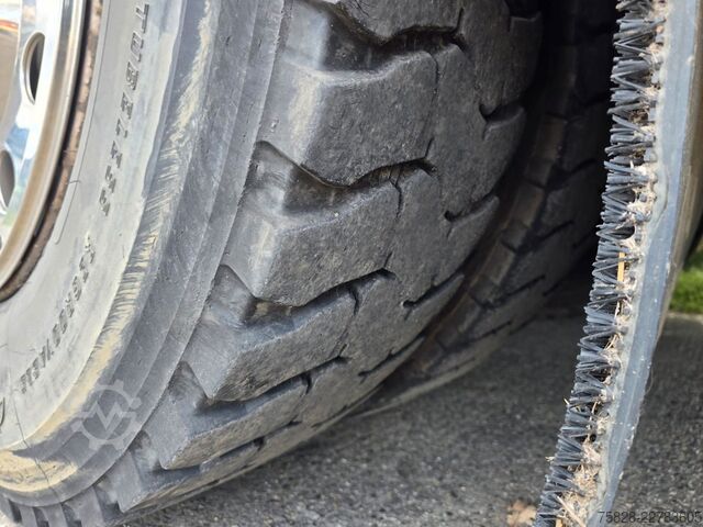 Autocarro con cassone SCANIA 93M  250  /  BLATT feder/  ALU Koffer