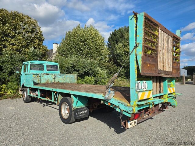 Carroattrezzi RENAULT S140 /  Auto- Maschine-Traktor transport